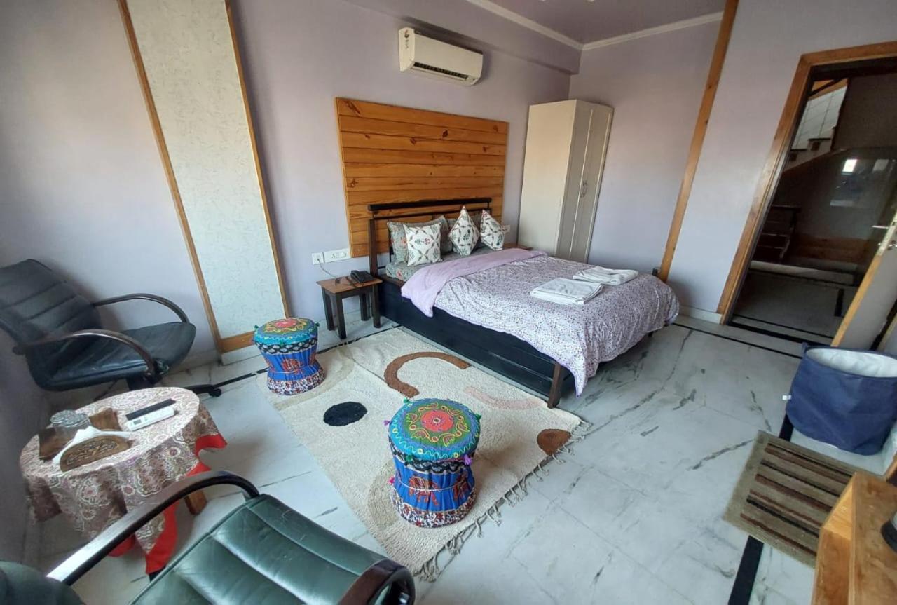Jaipur The Lodge B&B Ngoại thất bức ảnh